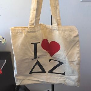 Delta zeta tote